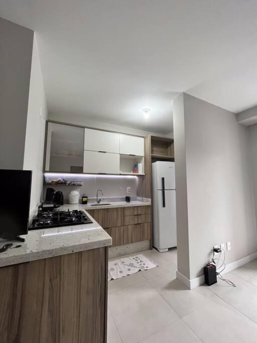 Apartamento 2 Suites Com Piscina E Churrasqueira, Ao Lado Da Ufsc Florianópolis Esterno foto
